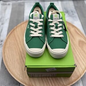 Cariuma OCA Low Green Canvas Sneakers Women 8 Men 6.5 EU 39 Eco Friendly Sneaker